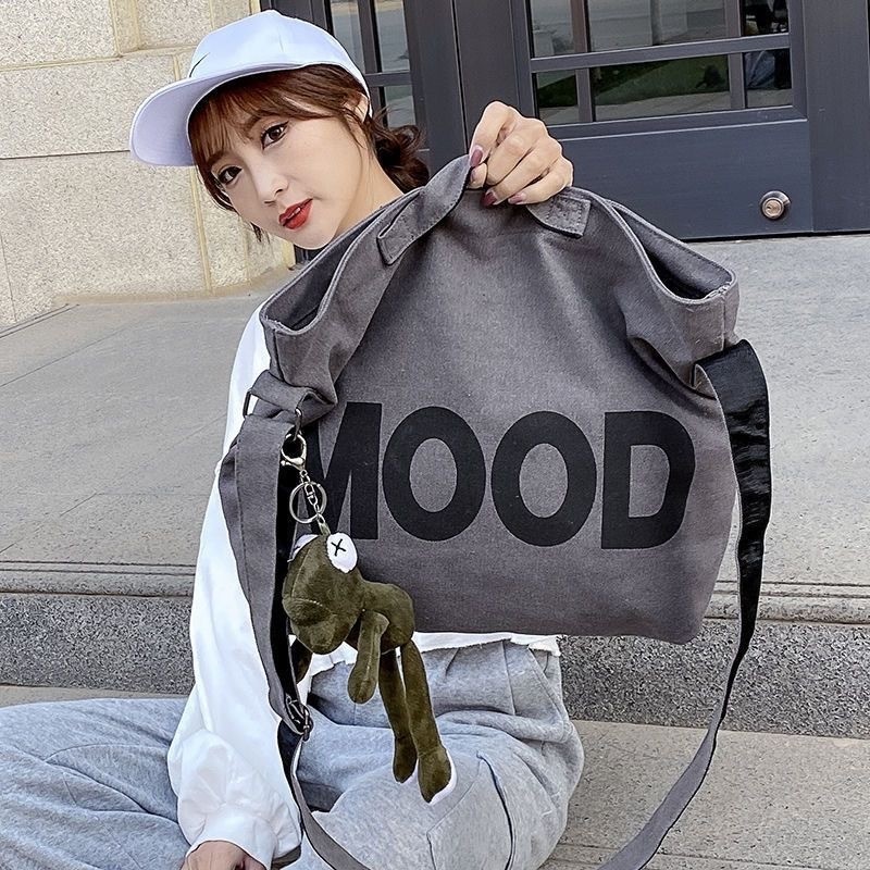 กระเป๋าผ้าสะพายข้าง MOOD.ผ้าแคนวาส ผู้ชาย​ ผู้หญิง​ อินเทรนด์​ญี่ปุ่น มี2สี