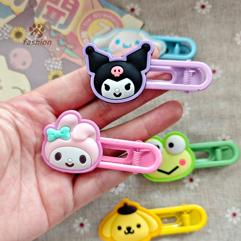 [แฟชั่น] 2 ชิ้น Kawaii Sanrio Hello Kitty Kuromi กิ๊บติดผมสําหรับผู้หญิงสาวน่ารักหวานด้านข้าง Bangs คลิป Headwear อุปกรณ์เสริมผมของขวัญ {TH}