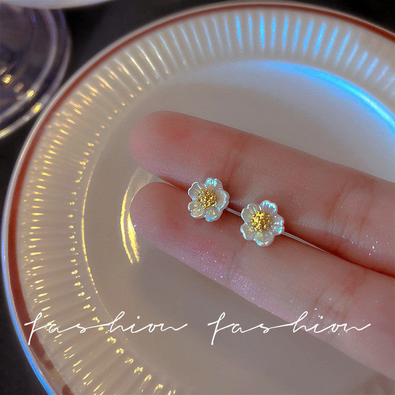 มินิดอกไม้ต่างหูสตั๊ดสําหรับผู้หญิงชุดต่างหูเจาะสําหรับเด็กต่างหูสีทองชุดนอนหลับโดยไม่ต้องถอดการออกแบบความรู้สึกสไตล์ทุกวันอุปกรณ์เครื - รูปที่ 2