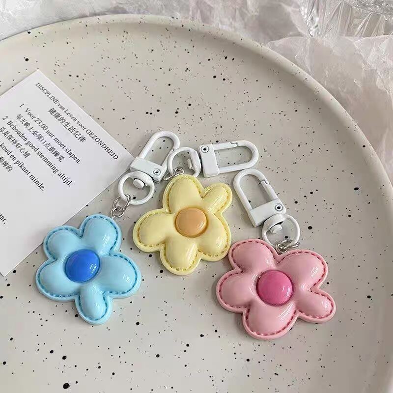 Ins พวงกุญแจดอกไม้สีสัน พวงกุญแจดอกไม้ DIY อุปกรณ์เสริมกระเป๋า