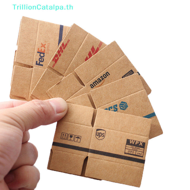 Trillioncatalpa 1 ชุด Mini Carton Express Carton 1:12 Dollhouse Miniature Express กล่องตกแต่งของเล่น