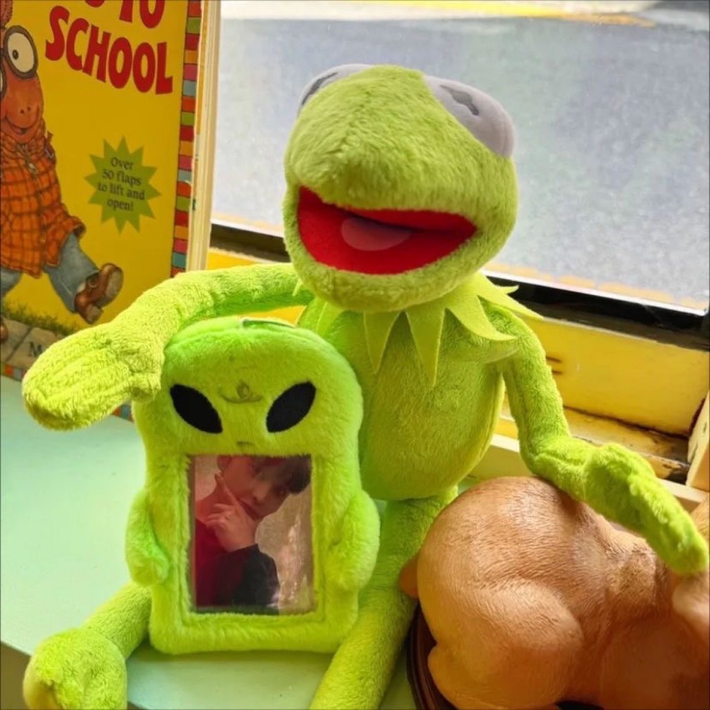 1pc Plush Card Holder Alien Fluffy Photocard Holder Bus Card Sleeve ID Bank ผู้ถือบัตรเครดิต Protector เครื่องเขียนโรงเรียนอุปกรณ์