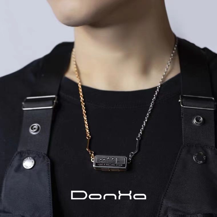 สร้อยคอดีไซน์คลื่มน้ำจาก DHA Bob Dylan ทำด้วยเหล็กไทเทเนียม ขนาดเล็ก