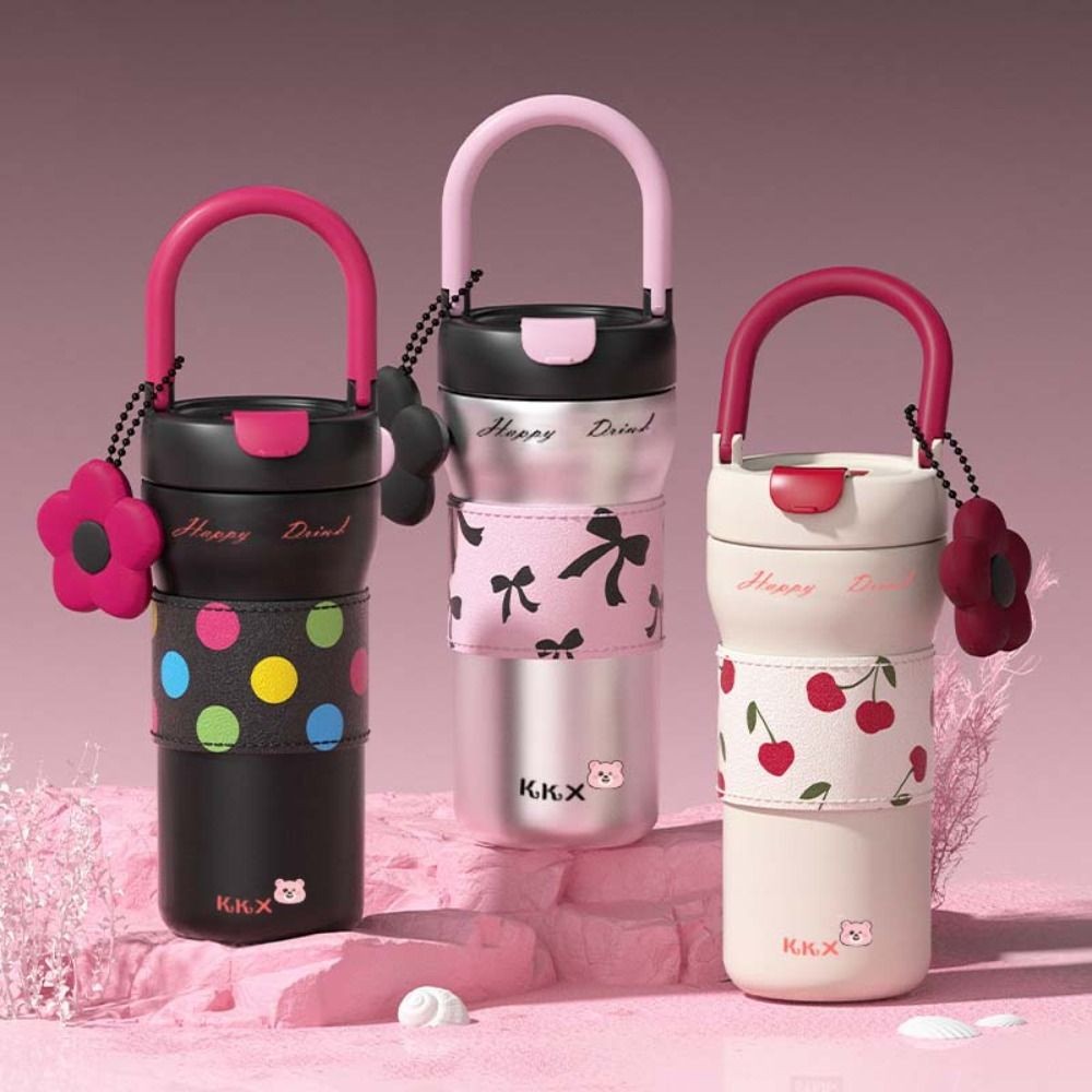 COUR ถ้วยฉนวน, ถ้วยน้ําฟางสแตนเลส 720 มล., แฟชั่นความจุขนาดใหญ่กันฝุ่นพร้อมจี้ดอกไม้นักเรียนถ้วยดื่มเดินทาง - รูปที่ 6