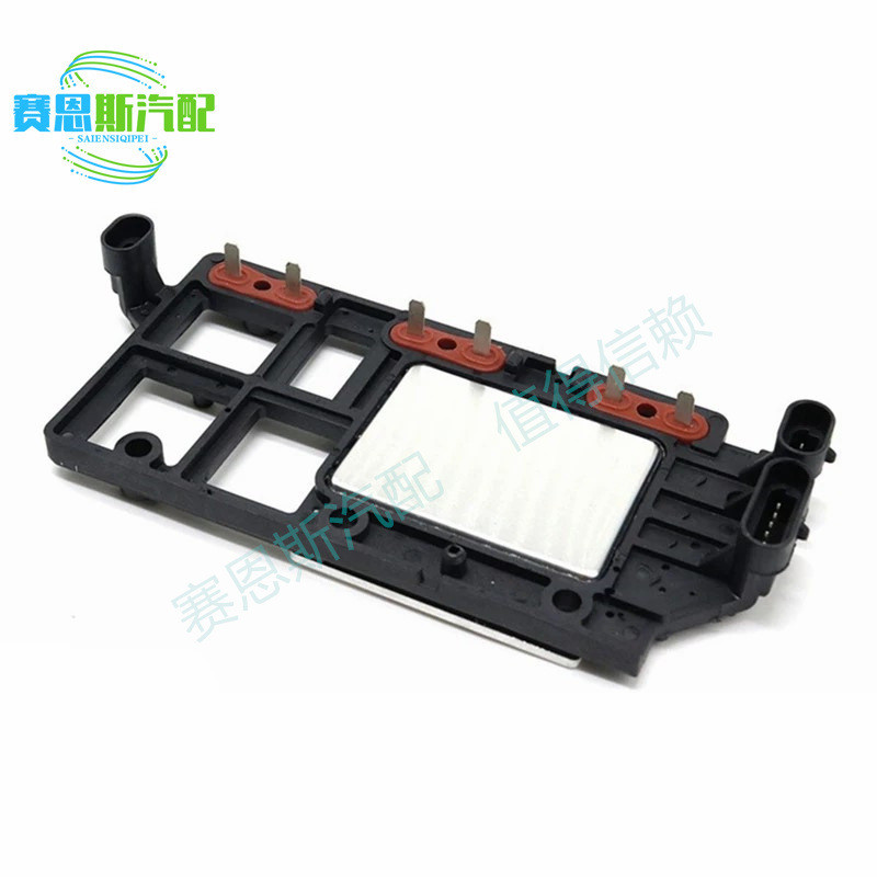 เหมาะสําหรับ Buick Junwei GL8 Isuzu Yam Avenue โมดูลจุดระเบิดรถยนต์ 10489422