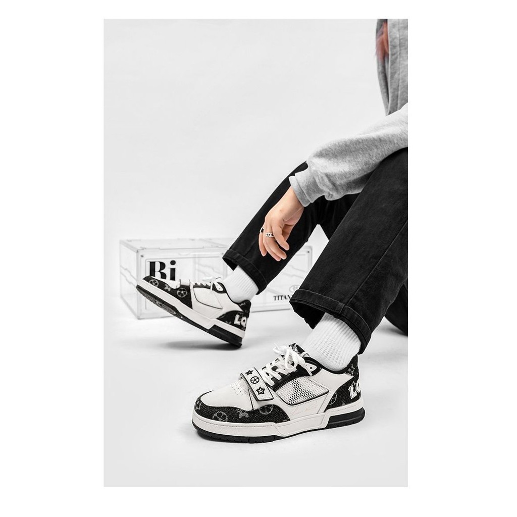 ฤดูร้อนสไตล์ใหม่breathable Soft Soleรองเท้าผู้ชายอินเทรนด์All-Matchกีฬาลําลองรองเท้าสีขาว