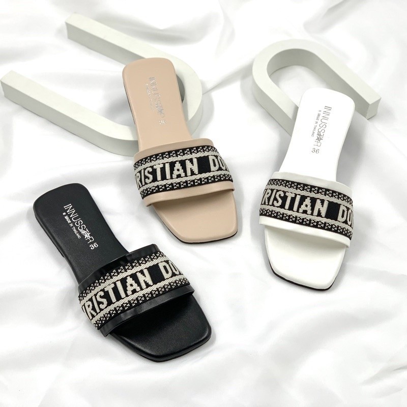 รองเท้า รุ่นdoir รองเท้าแตะแฟชั่นแบบสวม ใส่สบาย พร้อมส่งส่งของทุกวัน สวยตรงปกค่ะ