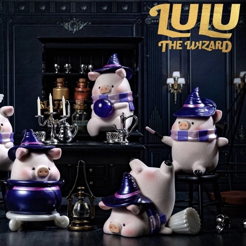 หมูกระป๋องทำมือ Lulu Pig Magician Series ตกอยู่ในโลกมนุษย์หัวแมวอัจฉริยะกล่องตาบอดของขวัญสำหรับเด็กระดับไฮเอนด์ที่สวยงาม