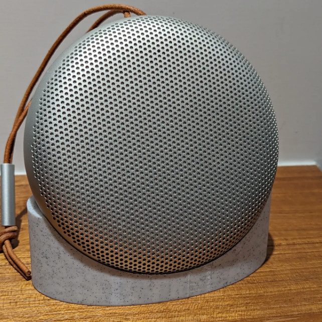 B & O A1 1st Generation 2nd Generation Universal ลําโพงบลูทูธขาตั้งขาตั้งขาตั้งเสียง Up Better Effect