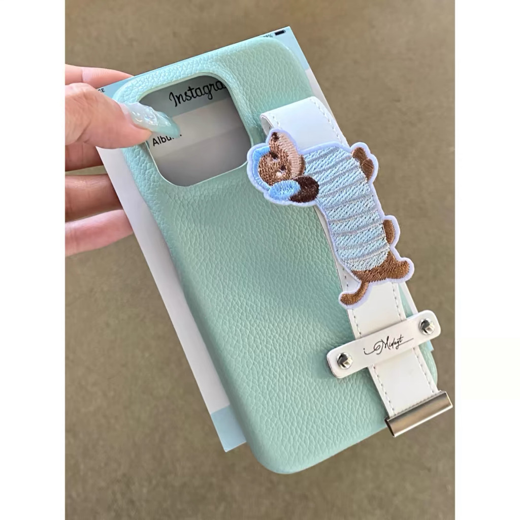 หรูหรา สีทึบทั้งหมดห่อลิ้นจี่พิมพ์ดัชชุนผู้ถือสายรัดข้อมือเคสโทรศัพท์สําหรับiPhone15 Pro Max 14 13 12 11 Pro Maxป้องกันกล้องกันกระแทกฝาหลังแข็ง