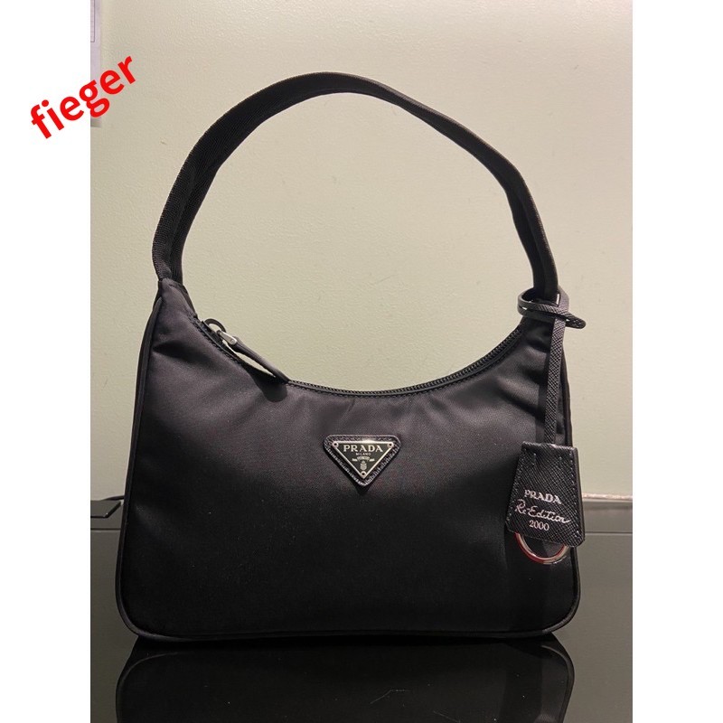 ถูกที่สุด ของแท้ 100% Prada Re edition 2000