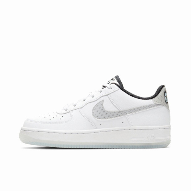 ของแท้ 100% Nike Air Force 1 Low พร้อมส่ง