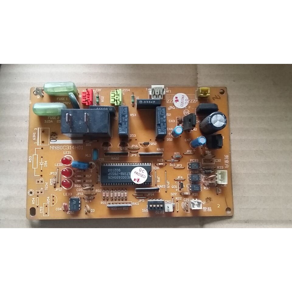Mitsubishi มอเตอร์เครื่องปรับอากาศเดิมภายนอกเมนบอร์ดบอร์ดคอมพิวเตอร์ NN80C314H01 NN80C314H02