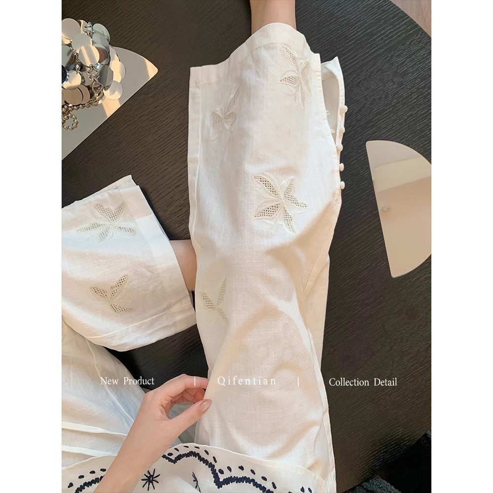 กางเกงผู้หญิงทรง Hollow Straight-Leg สีขาวปักลาย ไซส์ใหญ่สำหรับฤดูร้อน สวมใส่สบายและทำให้คุณดูเพรียวบาง