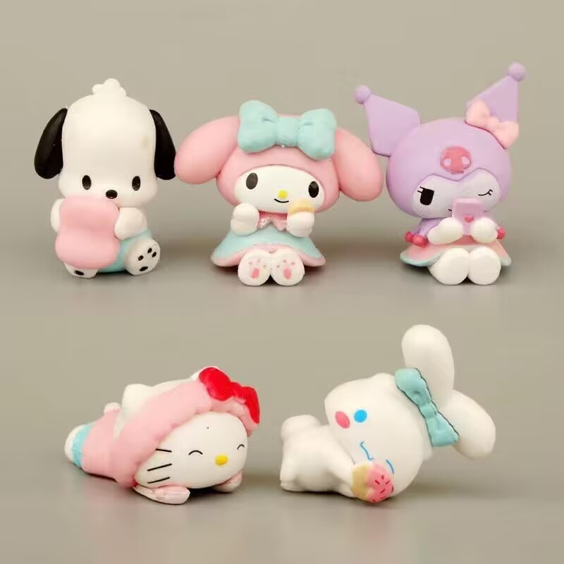 ใหม่ตุ๊กตาอะนิเมะ Hello Kitty Cinnamoroll My Melody Kuromi ตุ๊กตาของสะสม Kawaii ของเล่นเด็กเค้กวันเกิดขนมเครื่องประดับตกแต่ง