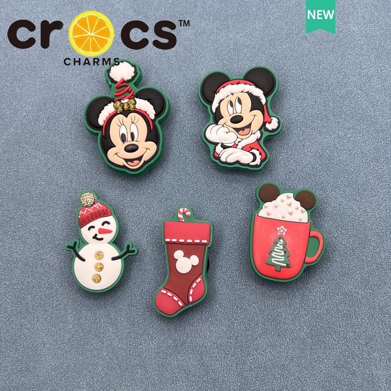Jibbitz crocs charms รองเท้าการ์ตูนตกแต่งคริสต์มาส Mickey รองเท้าแฟชั่นอุปกรณ์เสริม