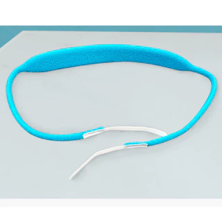 ที่ผูกท่อเจาะคอ ผู้ใหญ่สำหรับผู้ป่วยเจาะคอ Tracheostomy Tube Holder หนึ่งแถบบรรจุ Air Cut เทปยึด ความยาวและสั้นปรับได้