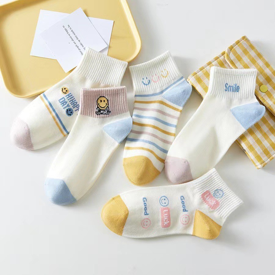 MODEMFASHION ถุงเท้าข้อสั้น (5สี/10คู่) ถุงเท้าแฟชั่น เนื้อผ้านุ่ม ลายSMILE NO.B42