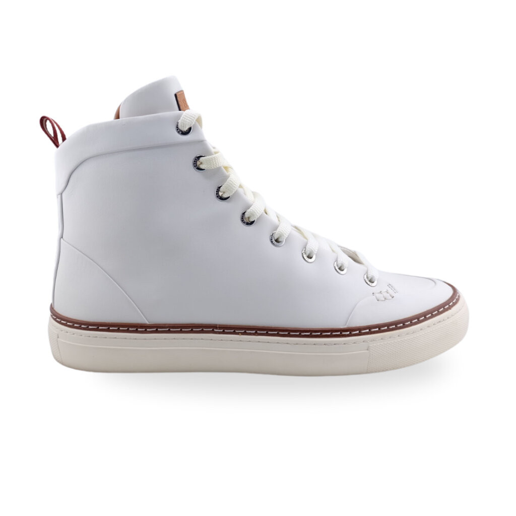 Bally รองเท้าหุ้มข้อสูงผู้ชาย สีขาว รุ่น 7612504099560