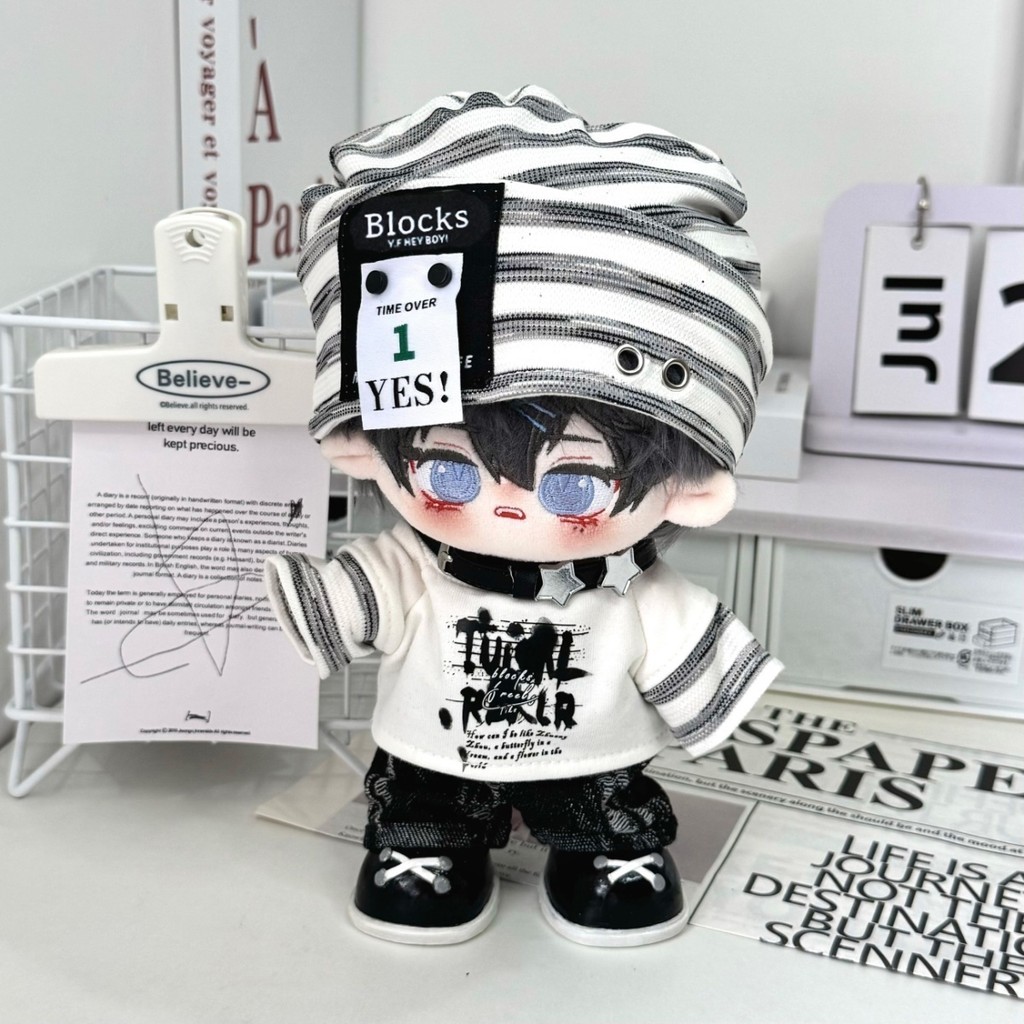 [พิกเซลสีดําและสีขาว] เสื้อผ้าตุ๊กตา 20 ซม10 ซม. [ไม่มีตุ๊กตา] เติมตุ๊กตาเย็นหล่อแบบสบาย ๆ