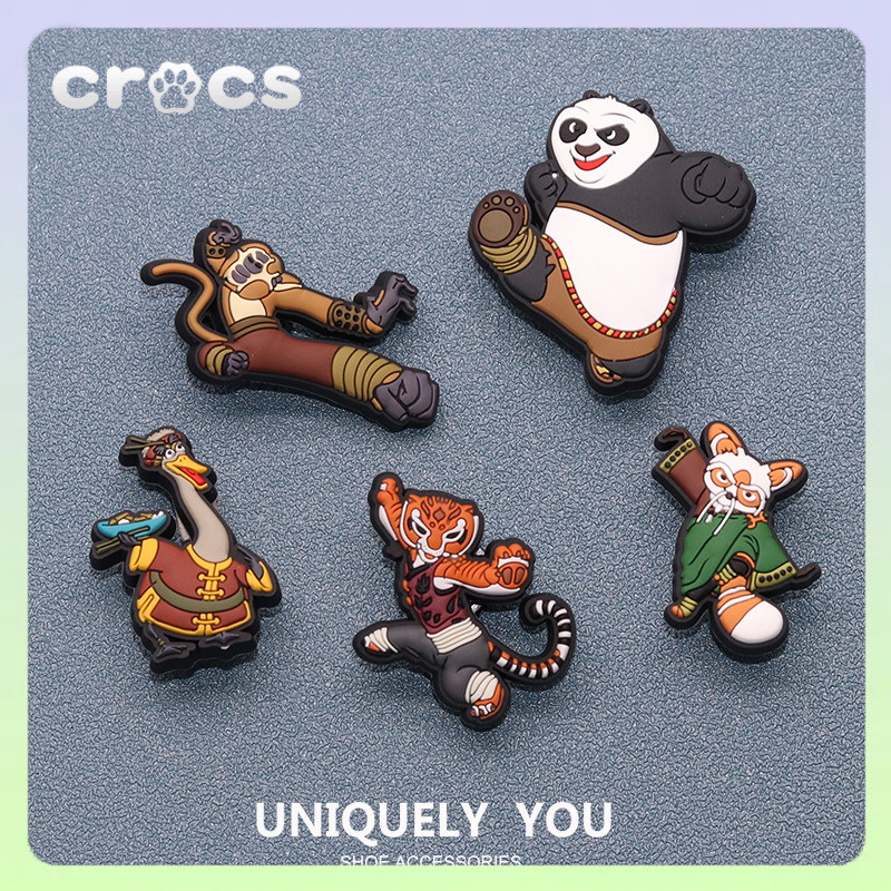 jibbitz crocs Kung Fu Panda crocs jibbitz charm crocs เกาหลี jibbitz crocs ของแทั