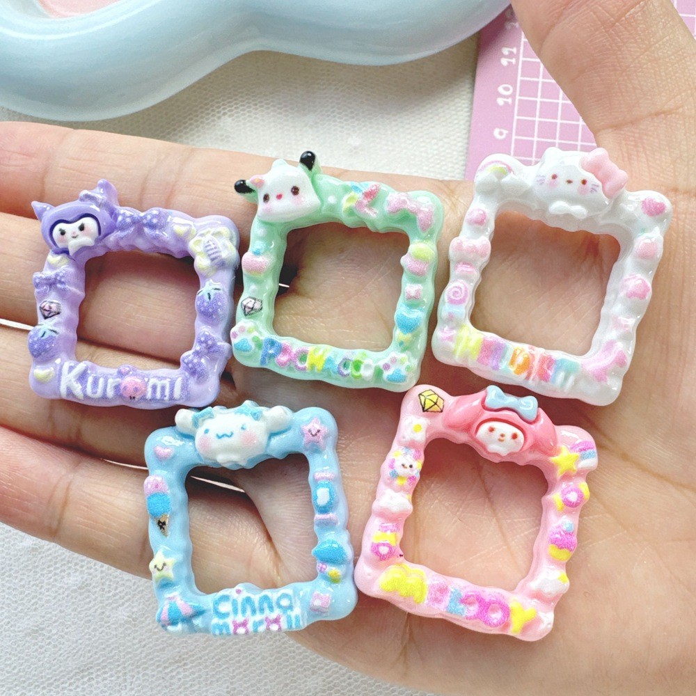 กรอบรูปลูกไม้การ์ตูนทำด้วยมือสร้างสรรค์ครีมกาว DIY เครื่องประดับผมจี้เชือกผมถ้วยน้ำหัวเข็มขัดรองเท้าอุปกรณ์เรซิน0c3p