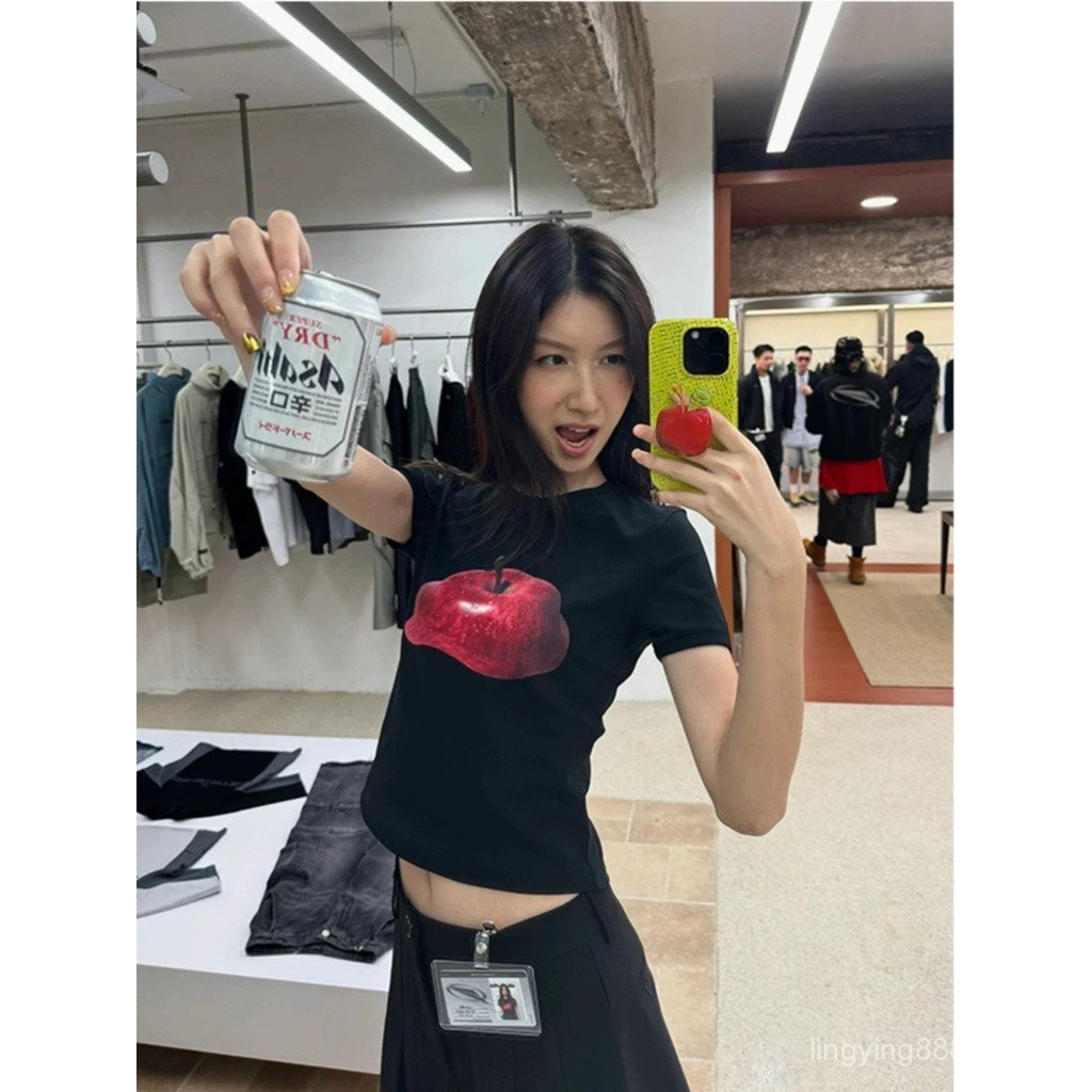 O3WP สไตล์เกาหลีฤดูร้อนสไตล์ใหม่ผ้าฝ้ายแท้ Apple พิมพ์เสื้อยืดแขนสั้นรอบคอ All-Match Plus ขนาดฐานผู้