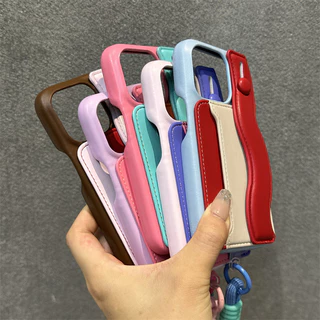 กระเป๋าสตางค์แฟชั่นใส่บัตรเครดิตฝาหลังสําหรับ iPhone 13 12 11 14 15 16 Pro Max Plus สายรัดข้อมือหนัง PU นุ่ม