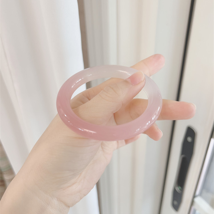 ผู้หญิงแฟชั่นธรรมชาติสีชมพูหินสายรัดข้อมือกําไลข้อมือ