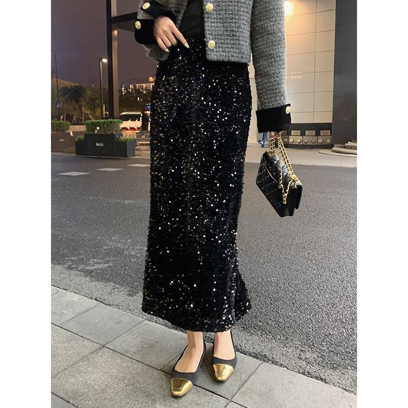 Yancc [Dazzling Galaxy] Starry Sky Sparkling Gold Velvet สีดําฤดูใบไม้ร่วงฤดูหนาว Sequined กระโปรงทรงตรงยาวปานกลาง