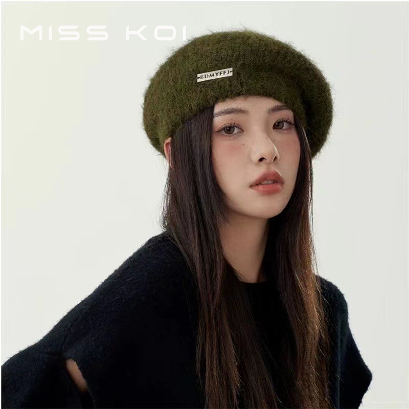 Misskoi [คลังสินค้าพร้อม] อารมณ์ถัก Beret หญิงฤดูใบไม้ร่วงฤดูหนาวเกาหลีรุ่น Plush ins Influencer หมวกขนสัตว์ป้ายเหล็กจิตรกรหมวกอินเทรนด์