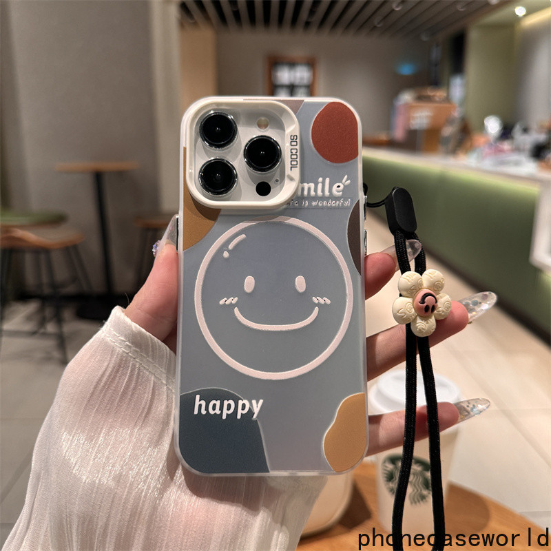 เหมาะสำหรับiPhone11 12 13 14 15Pro Promax XSMAX 7 8P Xr ใบหน้ายิ้มเรียบง่ายพร้อมสร้อยข้อมือสีดำและเคสโทรศัพท์มือถือฝ้า