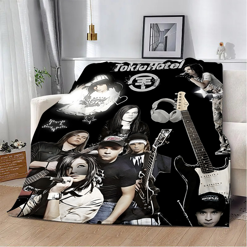 ผ้าห่มปิกนิกแบบพิมพ์Tokio Hotel โดยBill Kaulitz สบายๆ สำหรับการเดินทางและการอยู่บ้าน