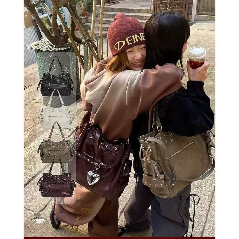 เกาหลี Niche Deinet รถจักรยานยนต์กระเป๋า Tote กระเป๋าขนาดใหญ่ Drawstring กระเป๋า Rivet กระเป๋าสะพายห