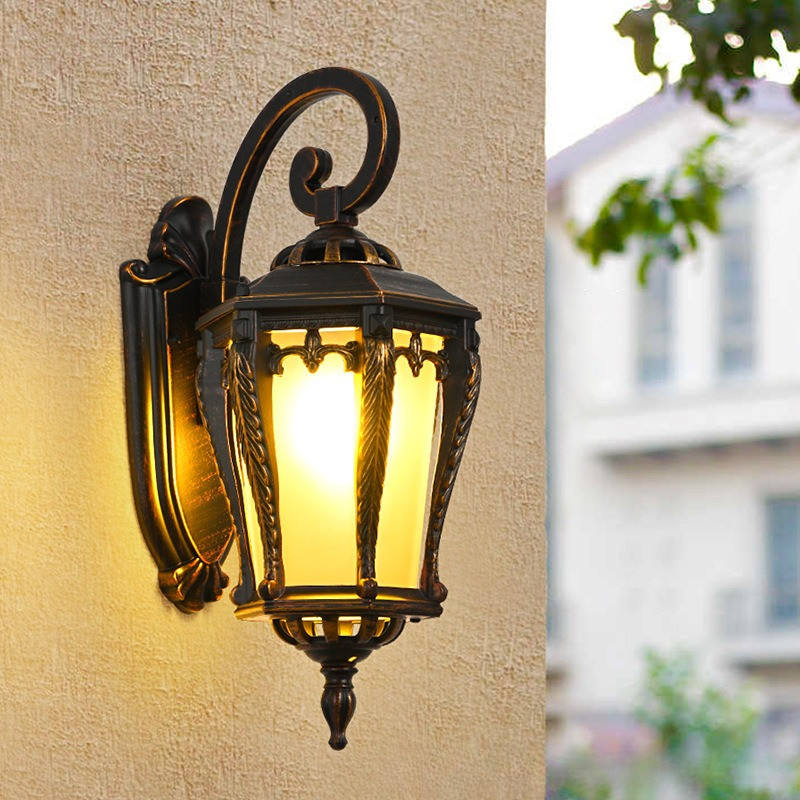 โคมไฟติดผนังวินเทจยุโรป - เชิงเทียนอลูมิเนียมหล่อกันน้ํา E27 ที่วางหลอดไฟ - ความสูง 414 มม. - ทองโบร