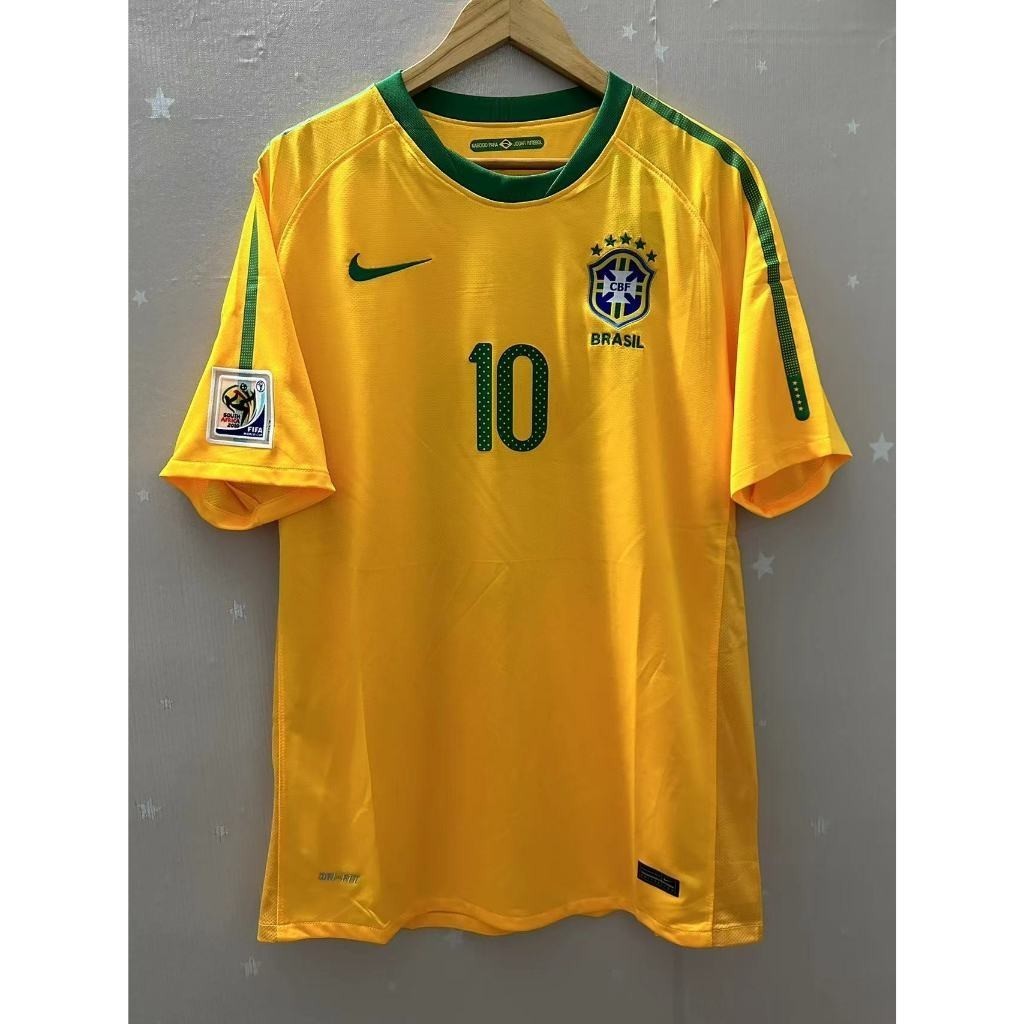 2010 Brazil KAKA เสื้อฟุตบอลย้อนยุคที่บ้านคุณภาพสูง