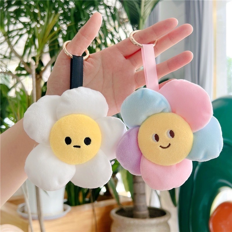 สินค้าพร้อมส่งในไทย ดอกทานตะวันสีสดใสน่ารัก ตุ๊กตาการ์ตูนที้ห้อยน่ารักks006