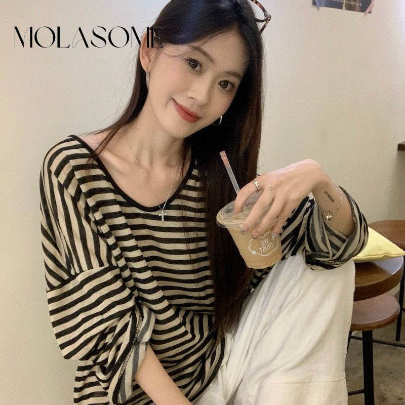 Molasome ผู้หญิง 2024 แฟชั่นลายพิมพ์ V คอยาวแขนยาวลําลองทุกการแข่งขันเสื้อยืด