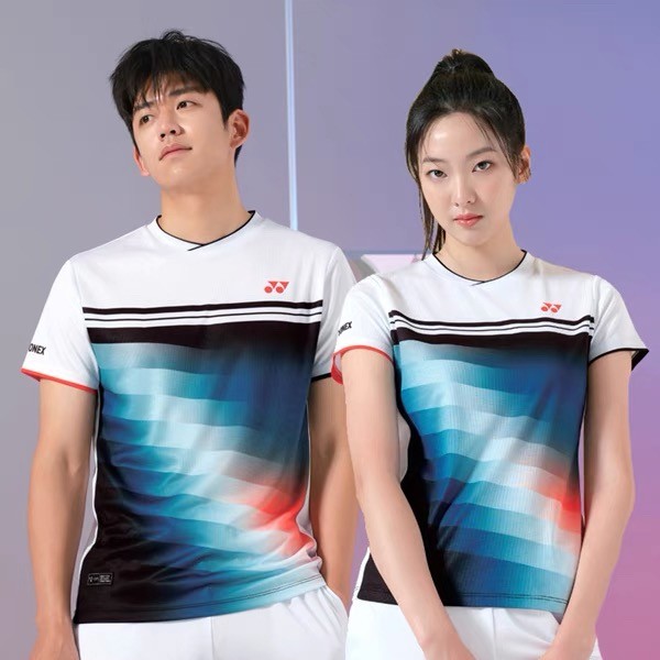 จัดส่งภายใน 48 ชั่วโมง 2024 ใหม่ ใช่ เสื้อแบดมินตันผู้ชายและผู้หญิงแขนสั้นแห้งเร็วการแข่งขันชุดกีฬา 23038