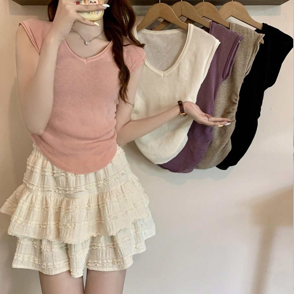 KOKO#เสื้อยืดแขนสั้นคอวีถักสำหรับผู้หญิงในฤดูร้อน ซีทรูเล็กน้อย เอวบาง เสื้อสาวร้อนสั้นสีทึบ #72065