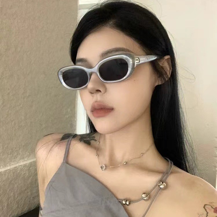 แฟชั่นแว่นตากันแดดรูปไข่ผู้หญิงแบรนด์หรู Designer Vintage แว่นตากันแดดหญิง Retro Shade UV400 แว่นตา