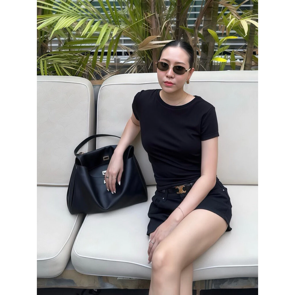 Baby Tee เสื้อคอปาด แขนสั้น ทรงสวย เก็บทรงดี ใส่สบาย | Made in Thailand