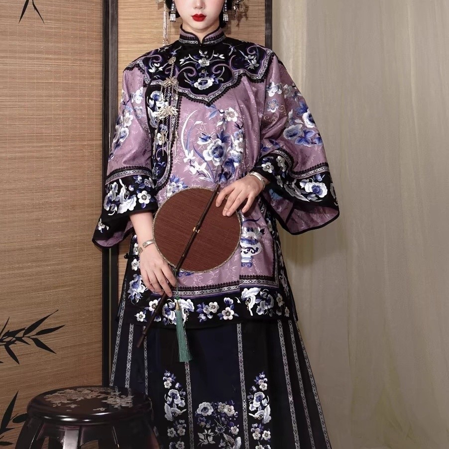 ต้นฉบับ Luhua ฤดูใบไม้ผลิช้า Qing Han หญิง Ruolan สีฟ้าสีขาว Porcelain Horse Face Series Qing Dynasty ชุดสตรีสตรี Hanfu