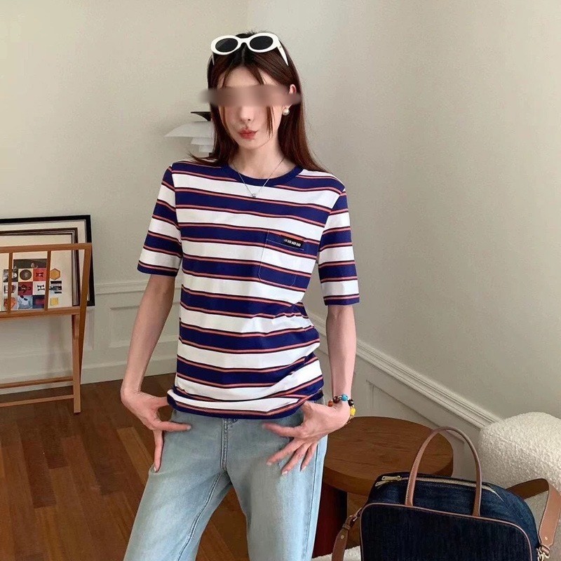 ฤดูร้อนสีคมชัดลายรอบคอแขนสั้นเสื้อยืดผู้หญิงคลาสสิกหน้าอกจดหมายไมโครฉลากด้านบน 7GHP