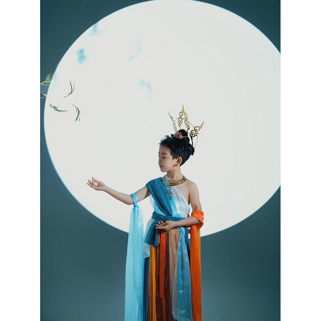 #敦煌儿童汉服古装舞蹈演出服超仙异域风情影楼摄影古风宫廷男款敦煌儿童汉服古装舞蹈演出服超仙异域风情影楼摄影古风宫廷男款71805