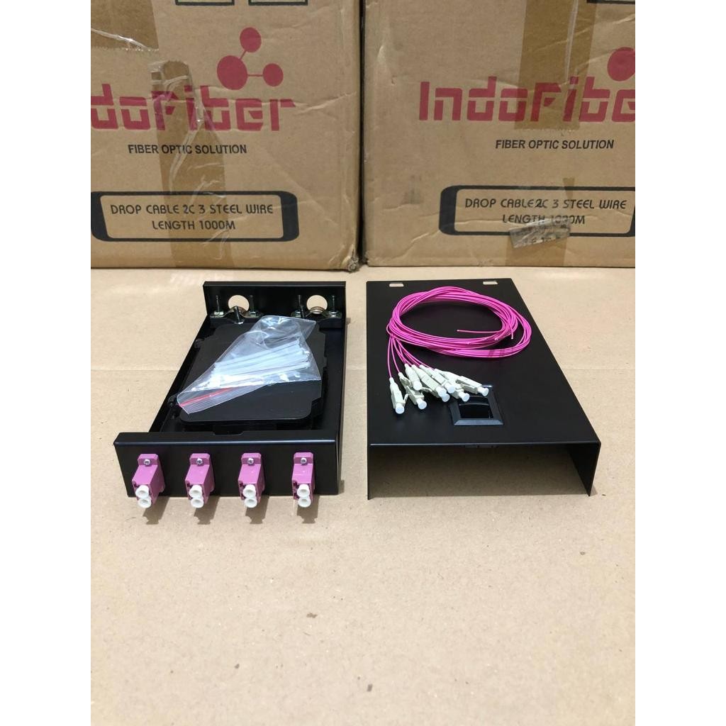 8 core LC Multimode OM4 / mini OTB 8 พอร์ต LC OM4 ครบ