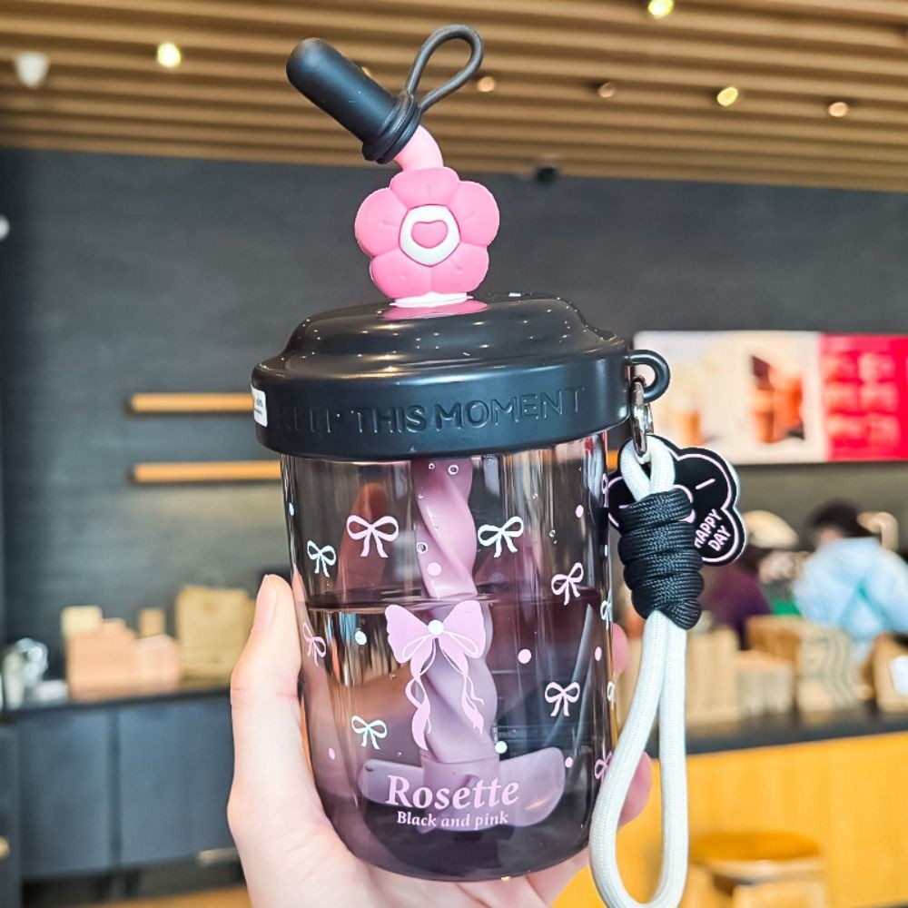 TRENDYO ดส่งจากท้องถิ่น🚚แก้วปั่น แก้วพลาสติก หลอดแก้ว แก้วพลาสติกพกพาลายการ์ตูนน่ารัก 580ml - รูปที่ 2