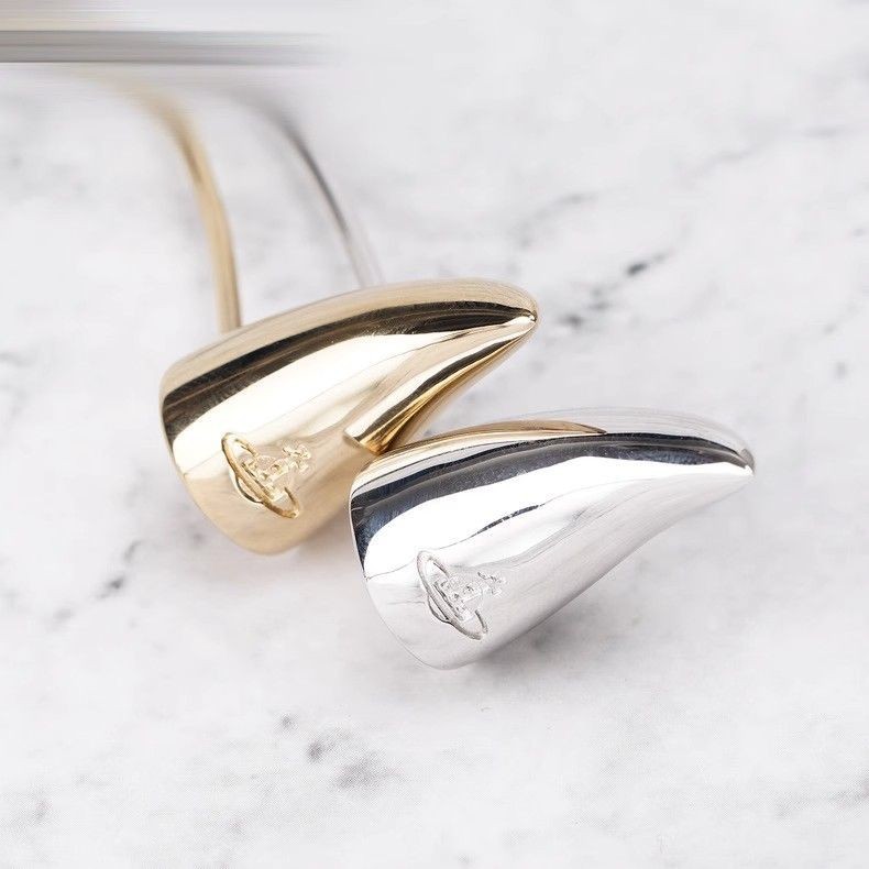 Vivienne Westwood Vivienne Westwood Vivienne Horn Saturn ที่คาดผมคอปกดีไซน์ Punk ins