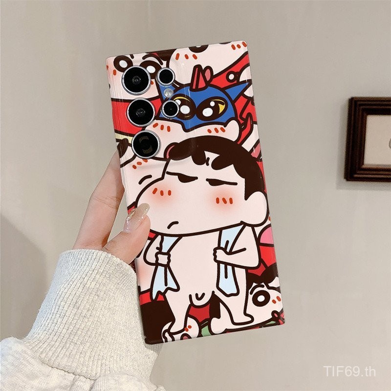 น่ารักอาบน้ำเครยอนชินจังซัมซุงเคสโทรศัพท์มือถือเข้ากันได้กับ A11 A13 4G S24 S23 ultra เคสป้องกัน A54 5G A23 4G/5G a04s ป้องกันการเคาะ A13 5G M12/A12เคสแข็ง S24 Plus ป้องกันรอยขีดข่วนและกันกระแทก zafm