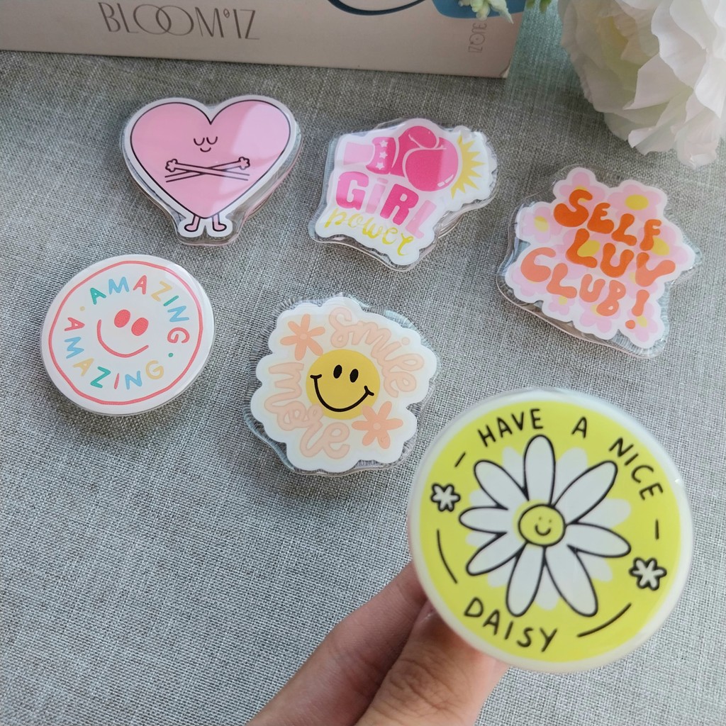 Griptok Acrylic ลาย nice daisy  การ์ตูนติดหลังมือถือ  ที่ติดโทรศัพท์ กริ๊บต็อก